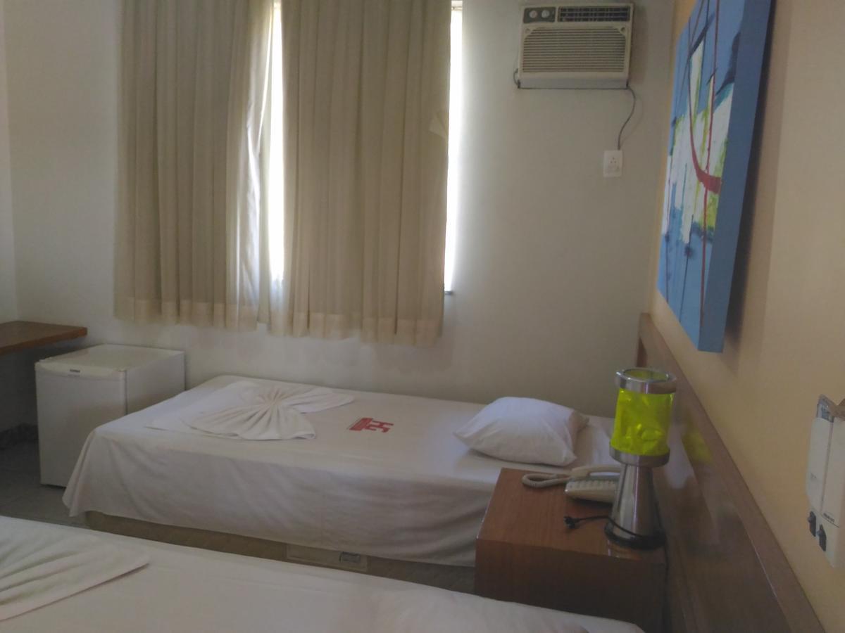 Hotel Pinheiros Chonim de Baixo Bagian luar foto