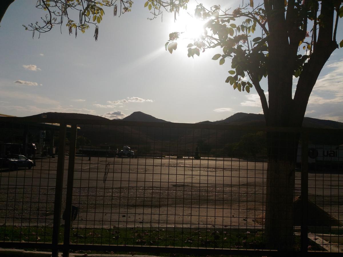 Hotel Pinheiros Chonim de Baixo Bagian luar foto