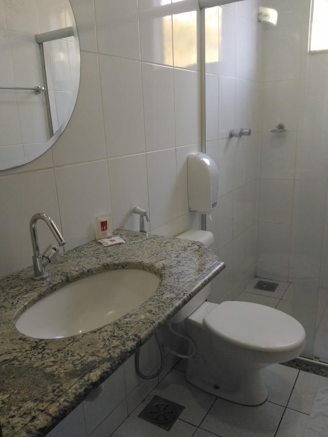 Hotel Pinheiros Chonim de Baixo Bagian luar foto