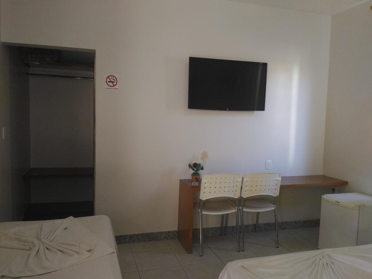 Hotel Pinheiros Chonim de Baixo Bagian luar foto